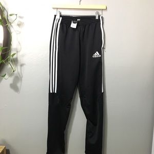 Adidas sweats! Pockets and size zipper